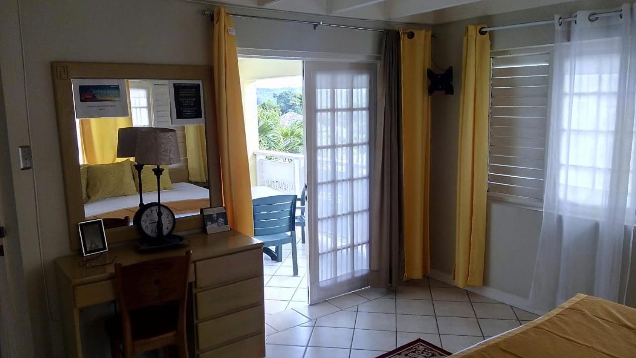 River Side Apt 9 @ Mystic Ridge. Ocho Rios Exterior foto