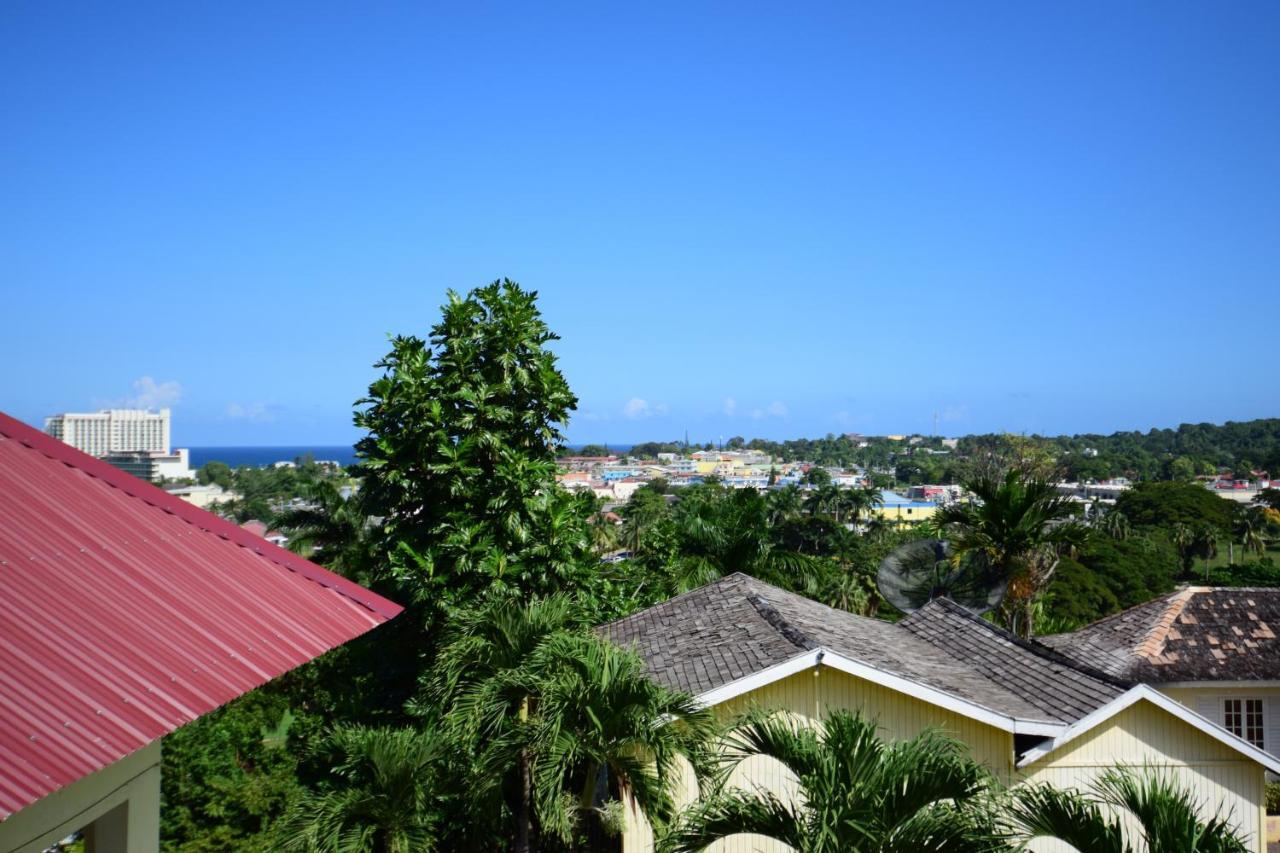 Ferienwohnung River Side Apt 9 @ Mystic Ridge. Ocho Rios Exterior foto